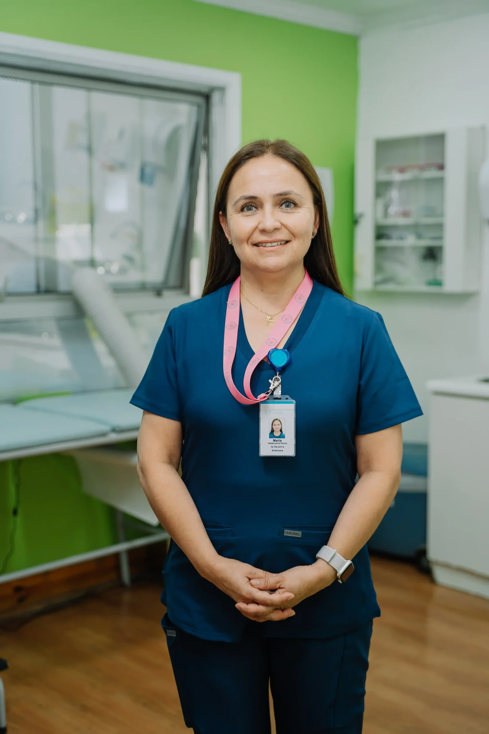 maria valderrama enfermera vacunatorio israel concepcion