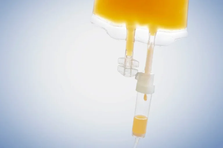 vitamina_c_inyectable_endovenosa_vacunatorio_israel